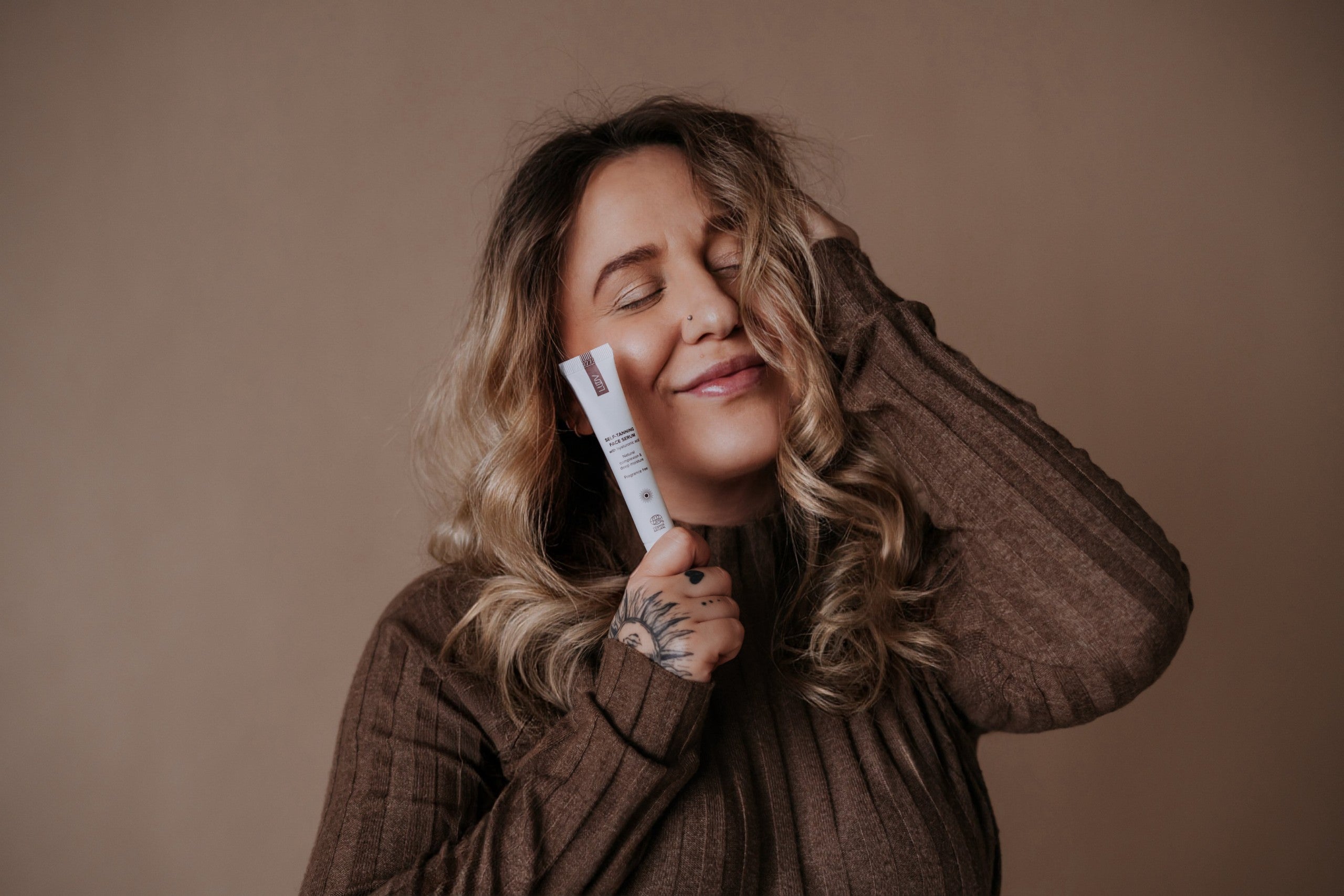 Self-Tanning Face Serum With Hyaluronic Acid, 20ml